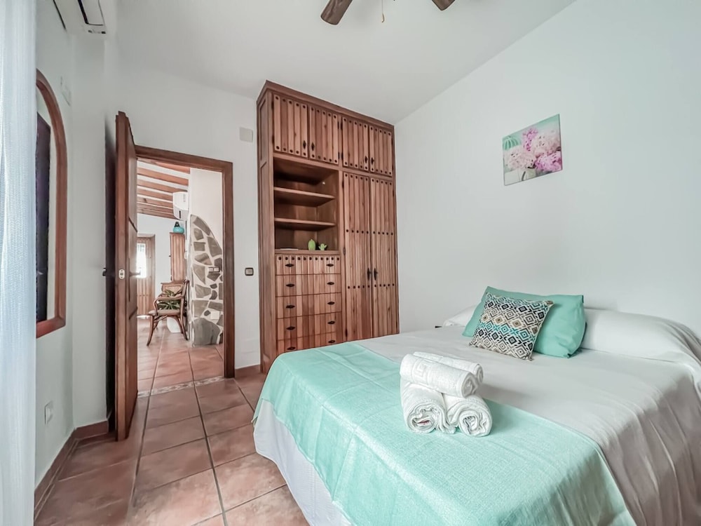 Cd-1926 Three Bedroom Apartment In Nerja
