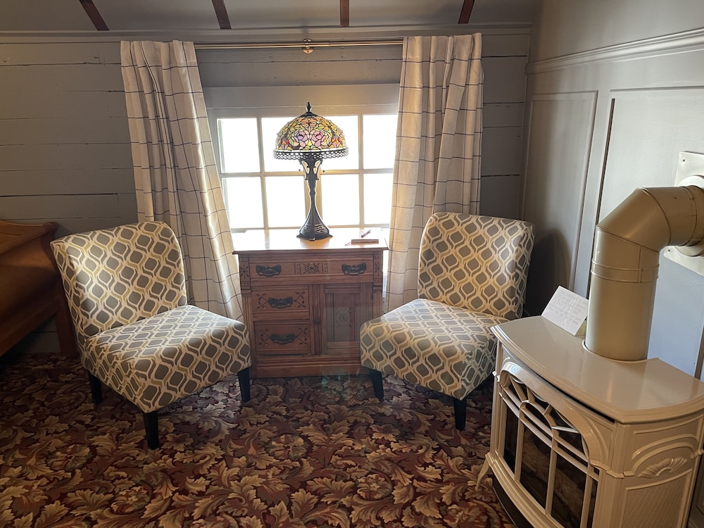 Carriage House B&B