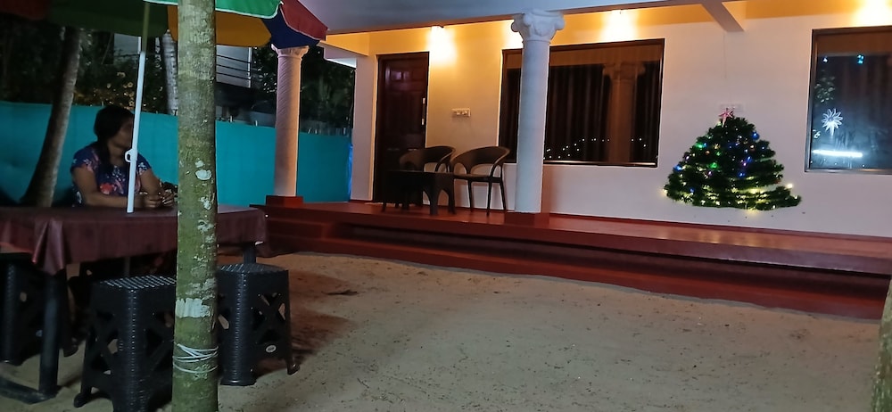 Kadal Beach House Marari