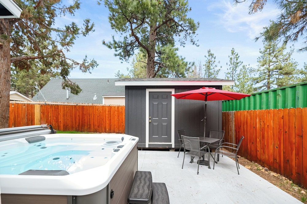 The Maple Lane Hideaway