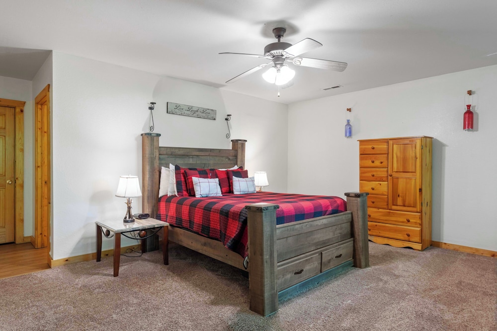 Mountain Laurel view 4