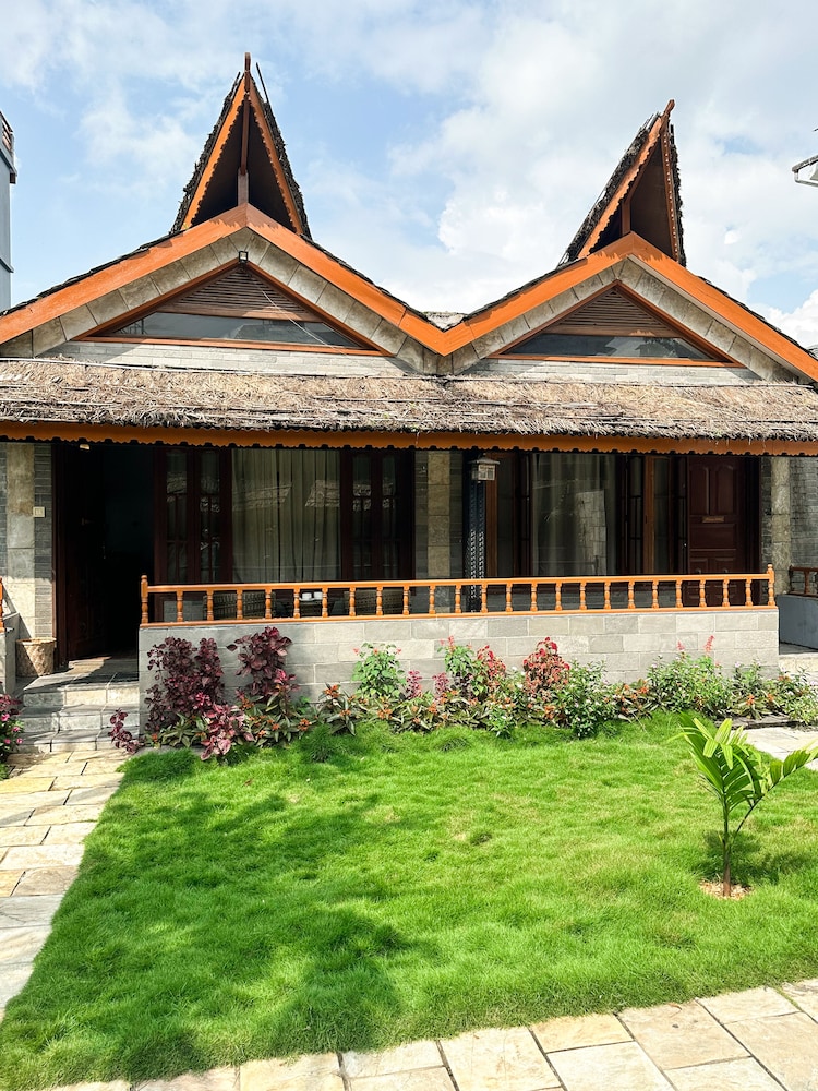 Lake View Resort