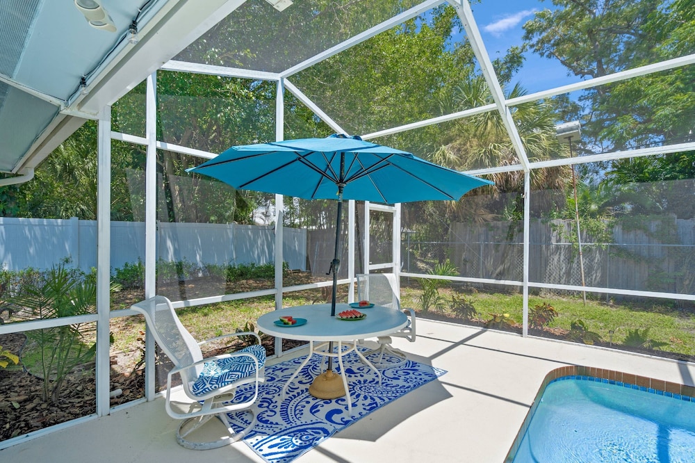 Sand Dollar Cottage