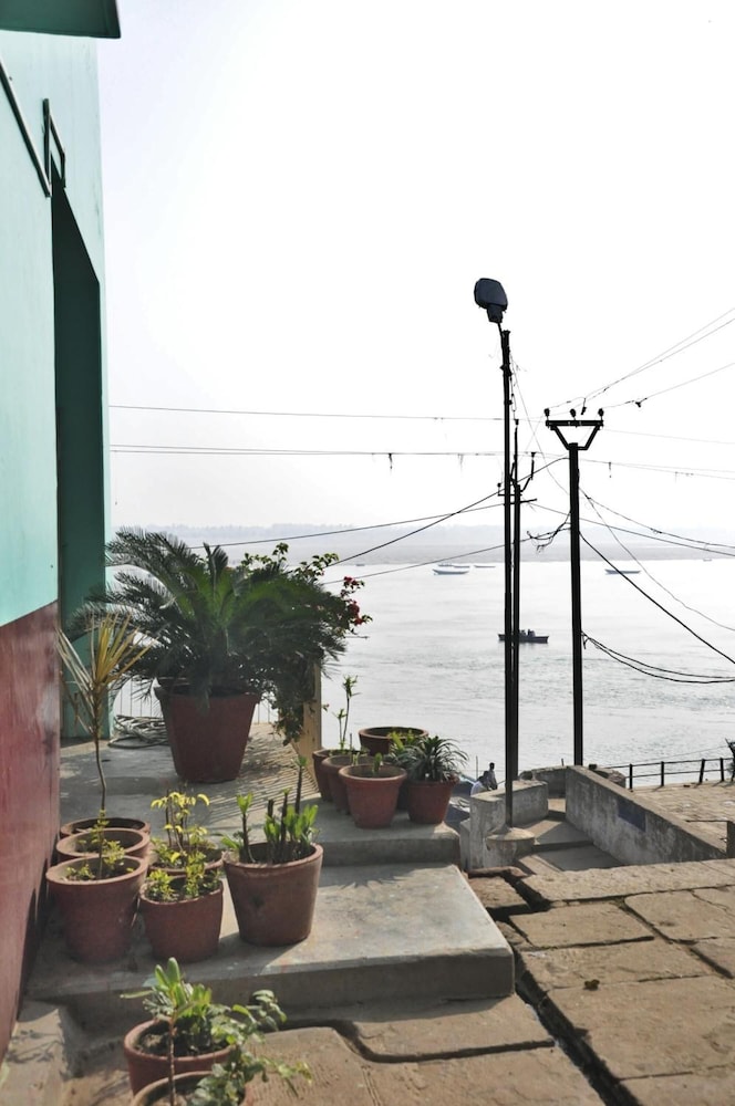 Kedareswar Bed and Breakfast