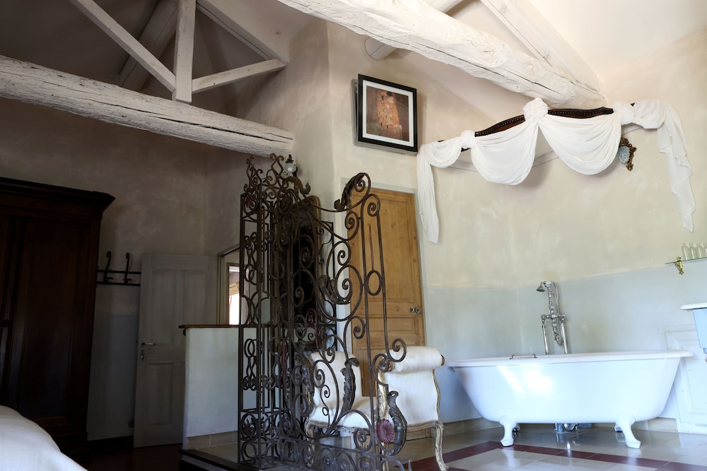 Orange Vacations - Justin de Provence - Property Image 13