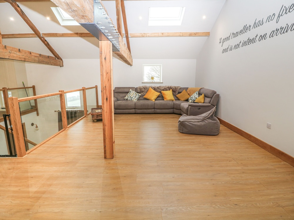 Upper House Barn