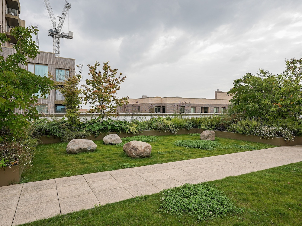 Central London Stay in Vauxhall With Balcony