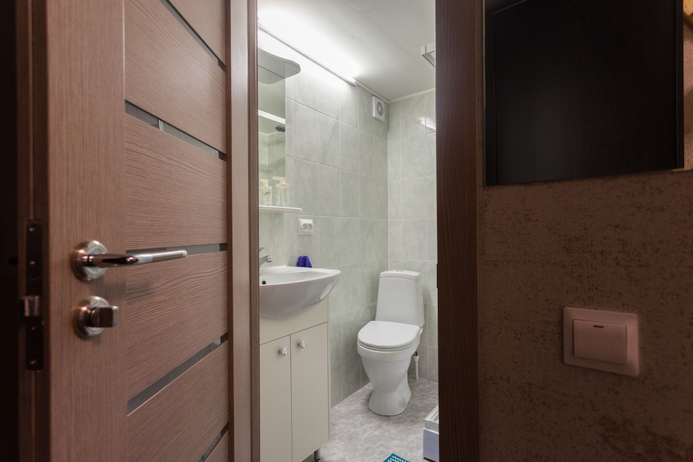 Guests Love on Blokhina