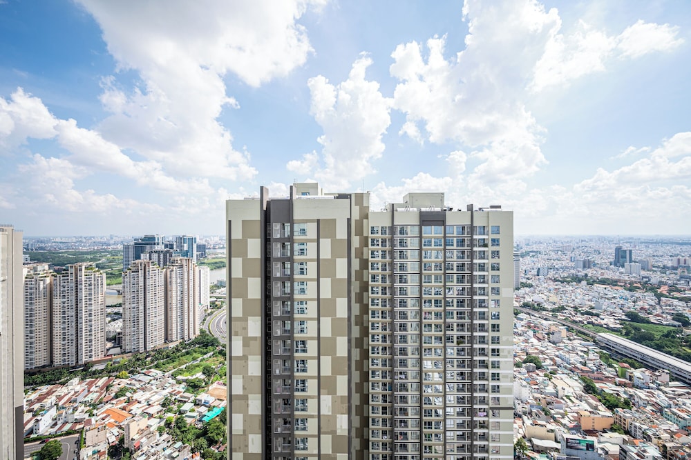 Vinhomes Central Park Apartment by Hava