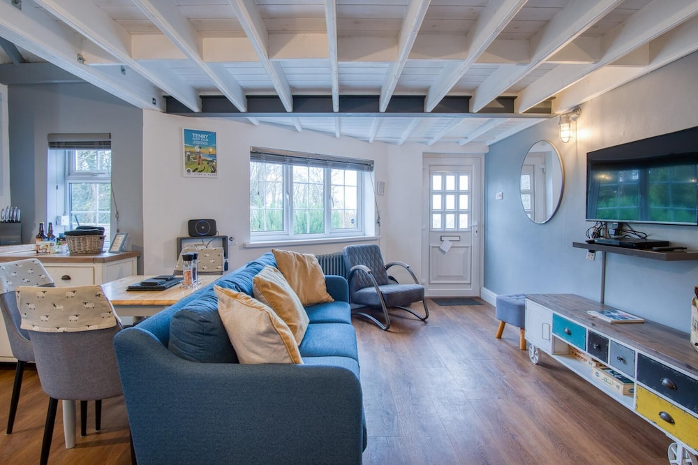 Beachwood - 2 Bedroom Cottage - Penally