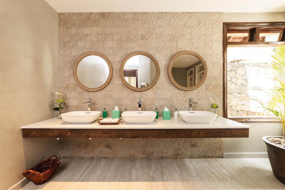 Maradiva Villas Resort & Spa view 3