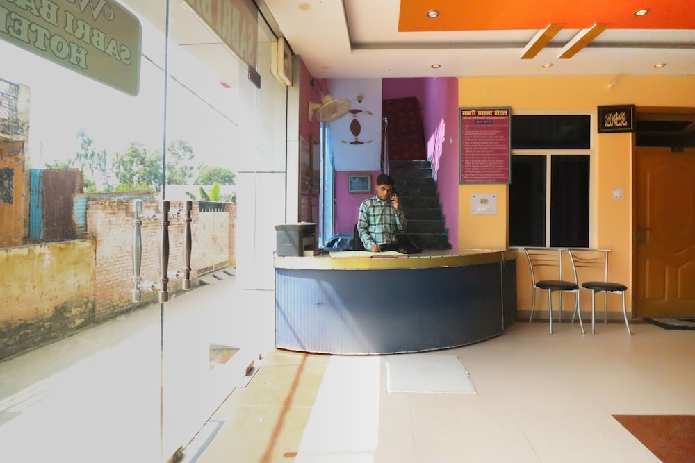 Lobby & Reception