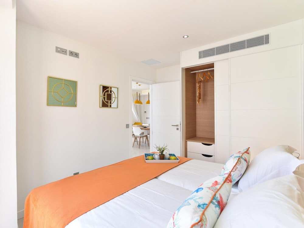 Apartment Mogan With Stunning Beach Views