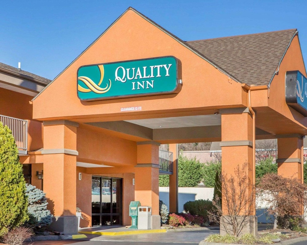 Quality Inn Johnson City near Downtown