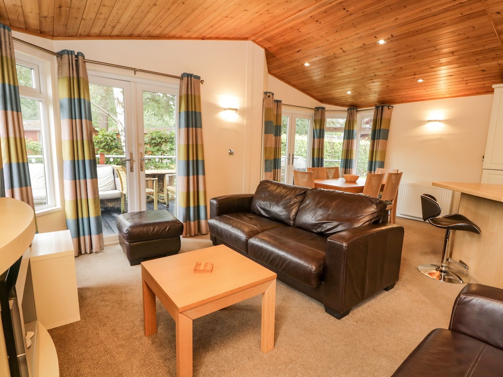 Beech Grove Lodge