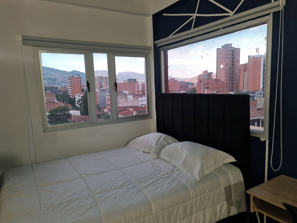 RG33 ApartaSuites