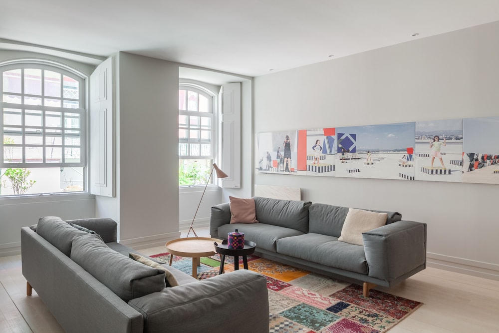 Bairro Alto Apartments by linc
