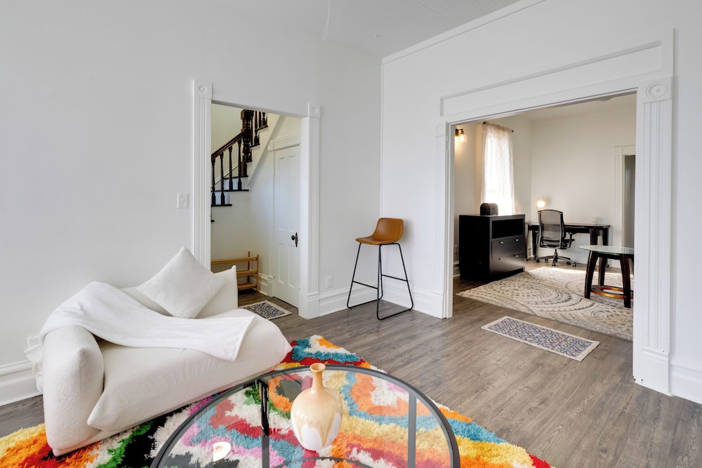 Walk to Beach: Riverside Retreat in Seaside!