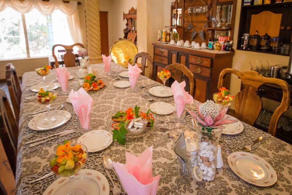 Homestead B & B