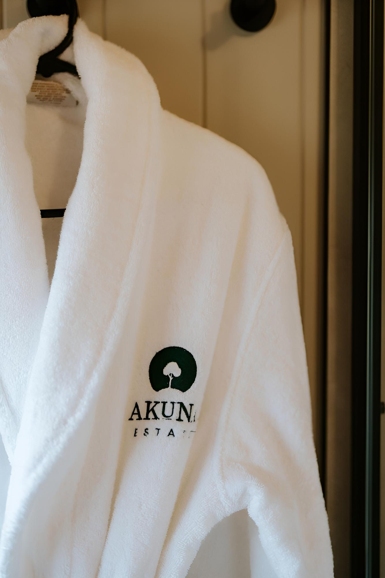 Akuna Estate