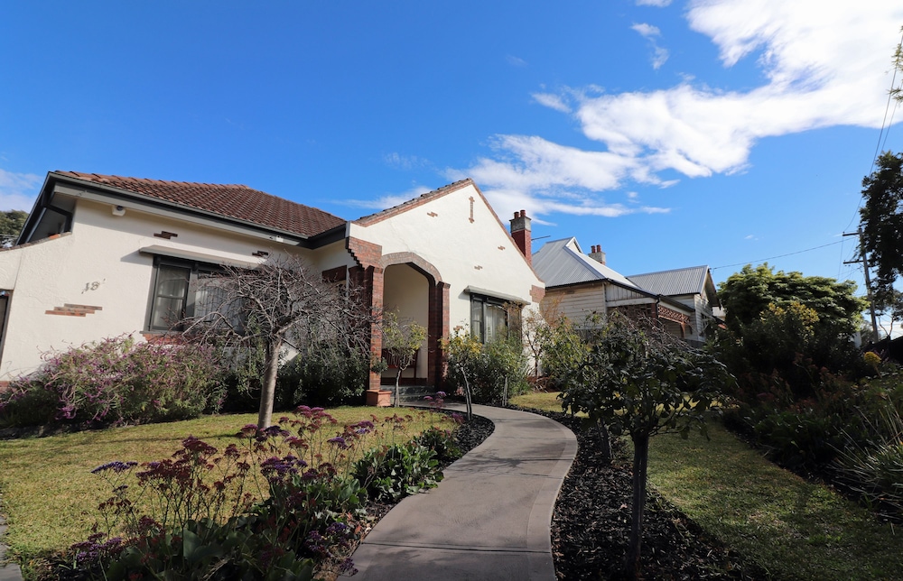 Brunswick Renaissance - Rejuvenate Stays
