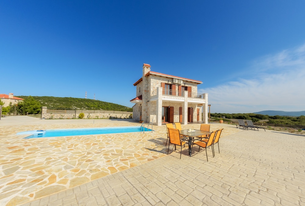 Orient Villas Traditional