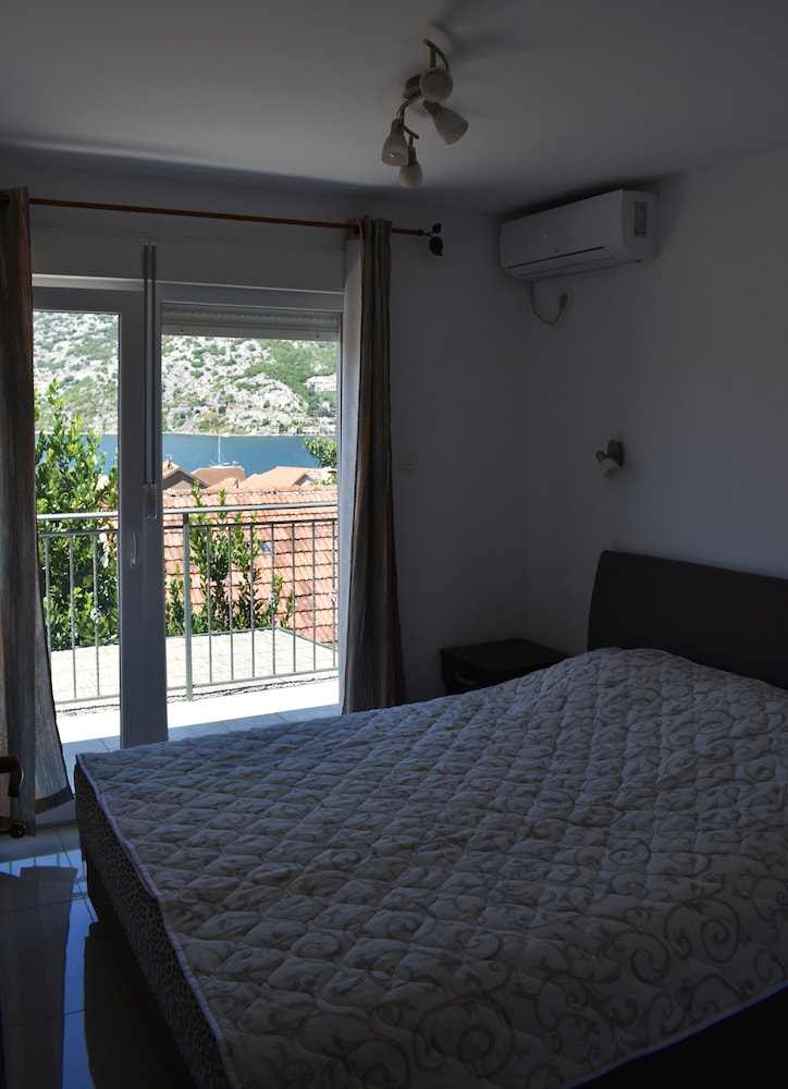 Apartments Montenegro Risan view 5