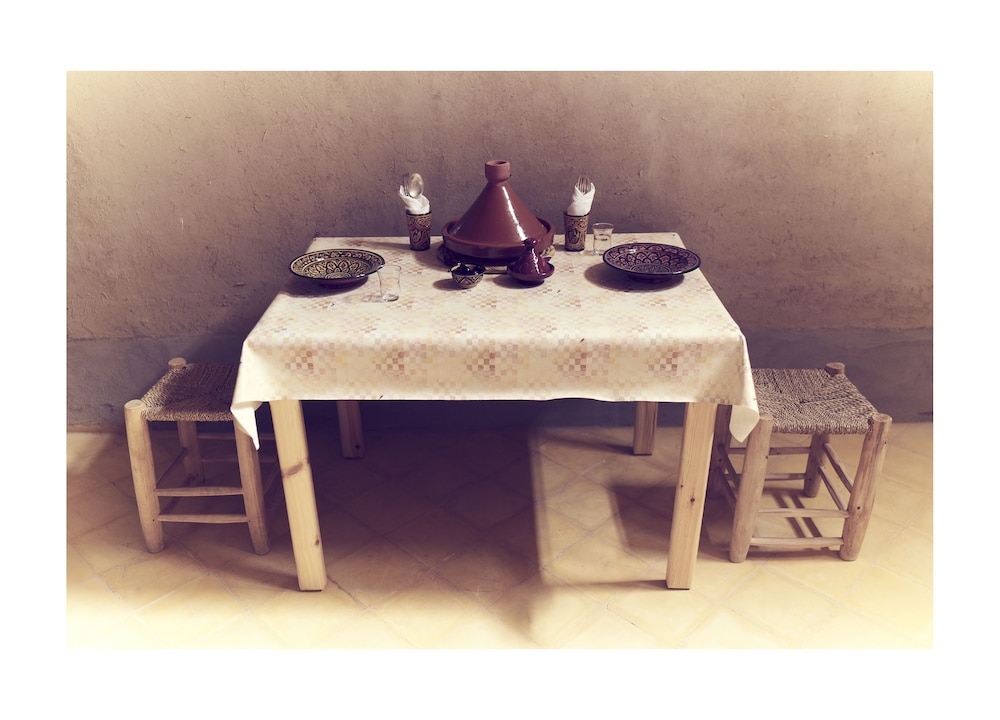 Khamlia Desert Bed & Breakfast