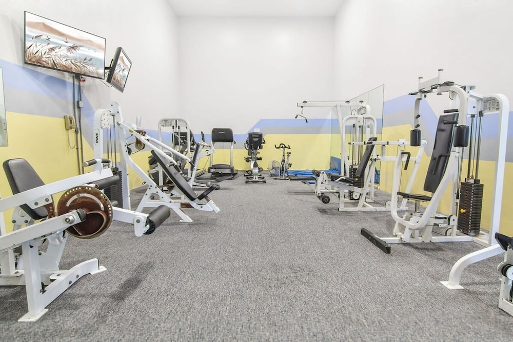 Phoenix I 1047 Gulf-front 2 2 A Amenities