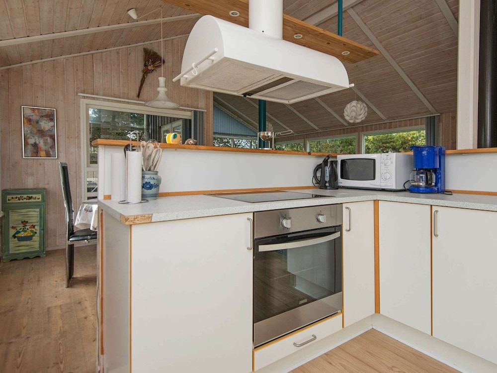 8 Person Holiday Home in Glesborg view 4