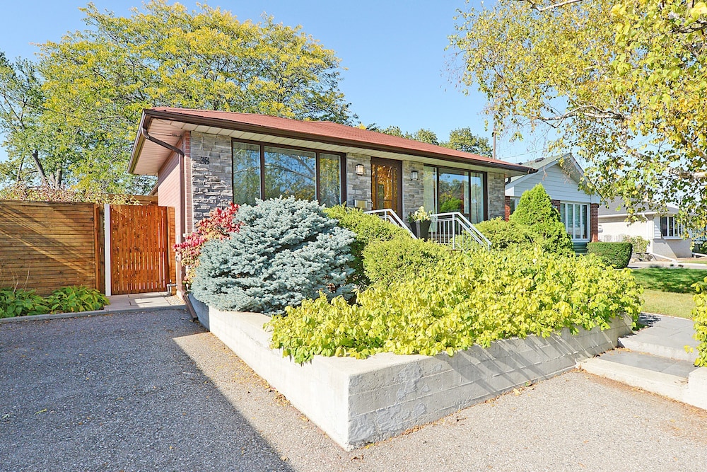 Richview Gardens Apartment - Image 1