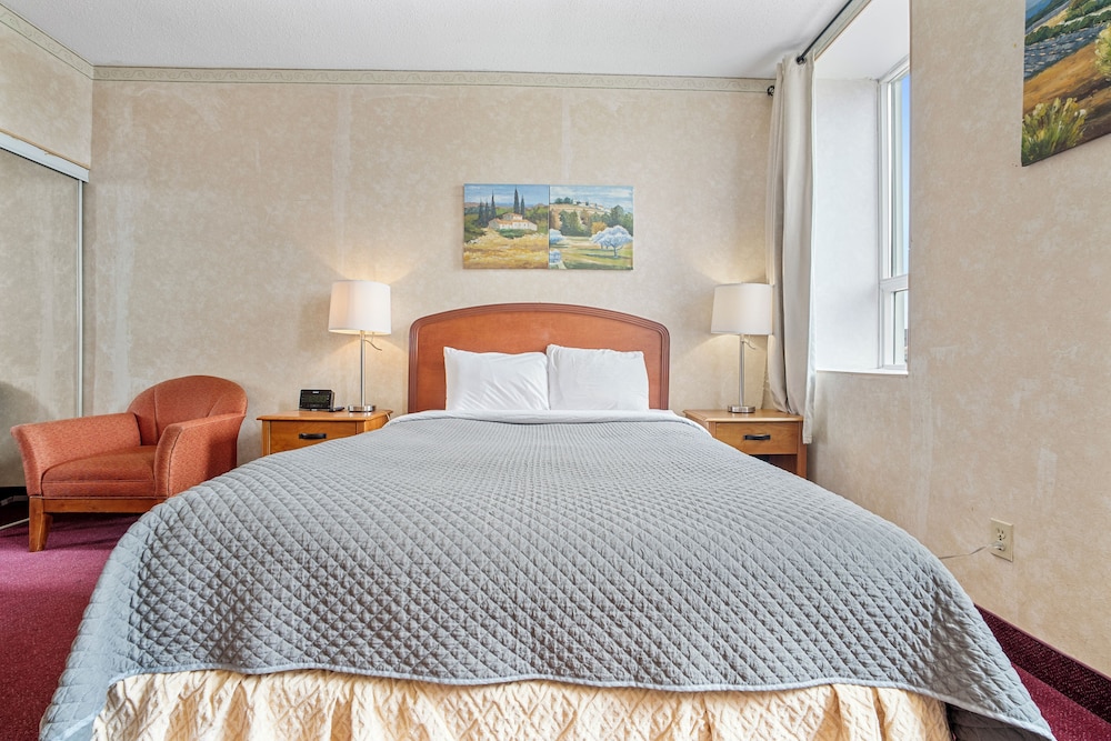 Guelph Vacations - Royal Inn and Suites at Guelph - Property Image 43
