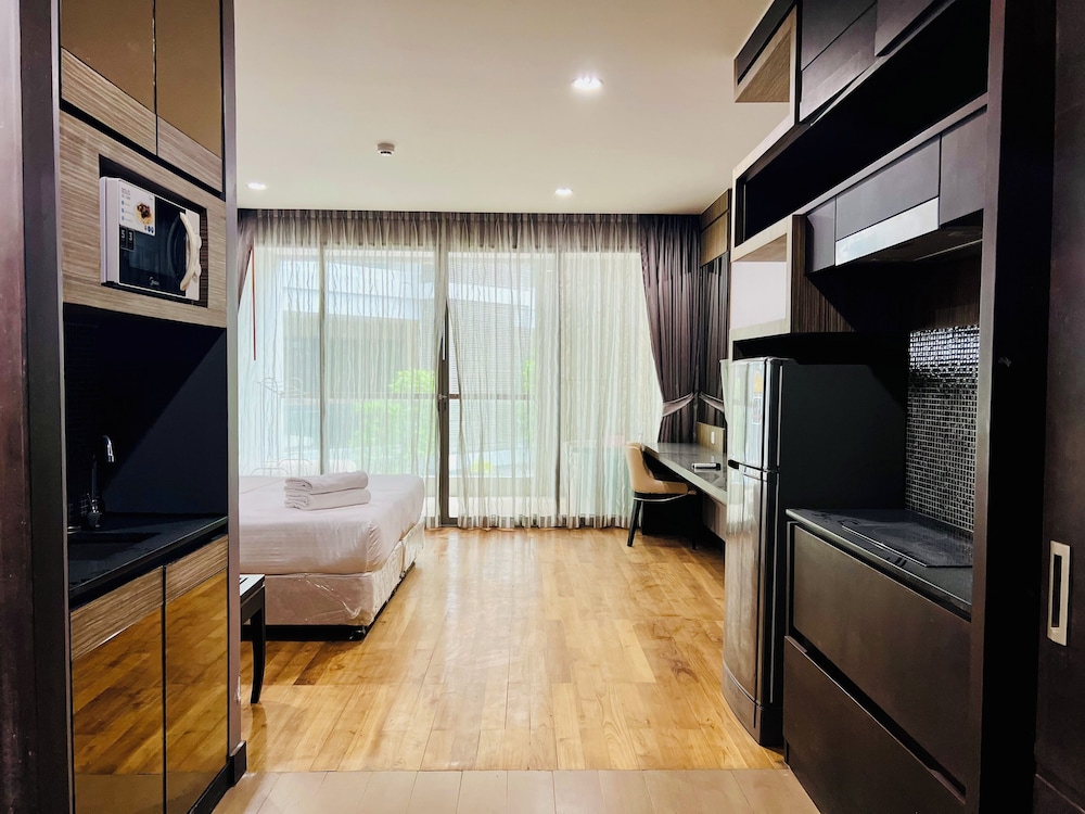 The Regent Bangtao by RESAVA