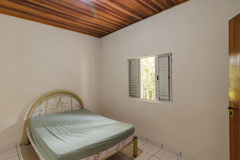 Ch Cara c Wifi Churrasq Pisc Lazer pet Friendly