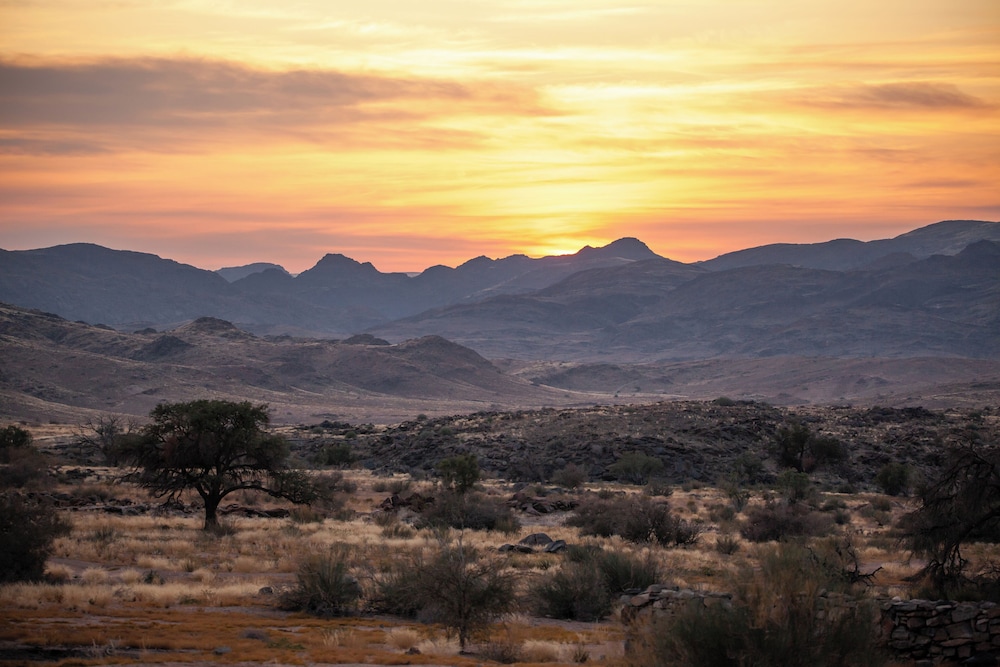 Sandfontein Lodge & Nature Reserve