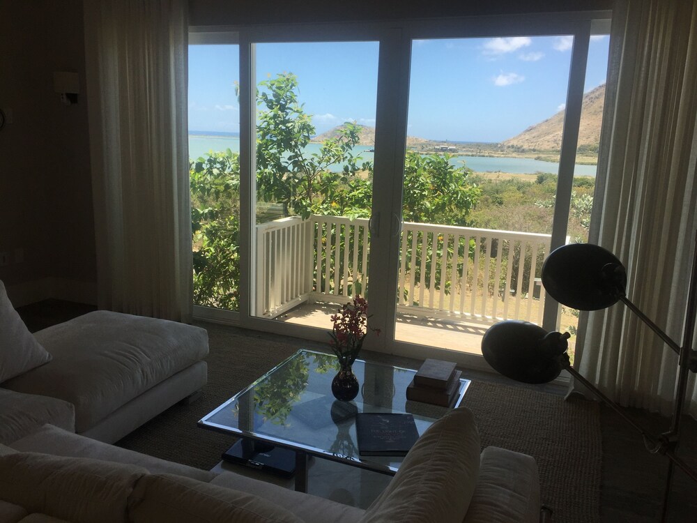 2 Bedroom Bungalow-Style Villa
