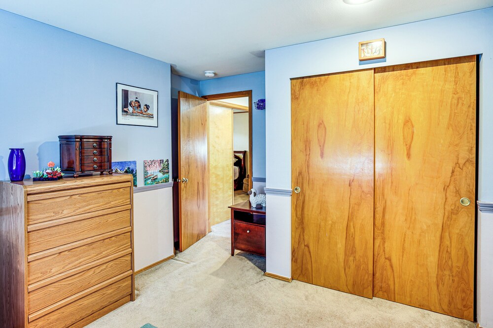 Home Theater & Large Backyard Deck: Tacoma Abode!