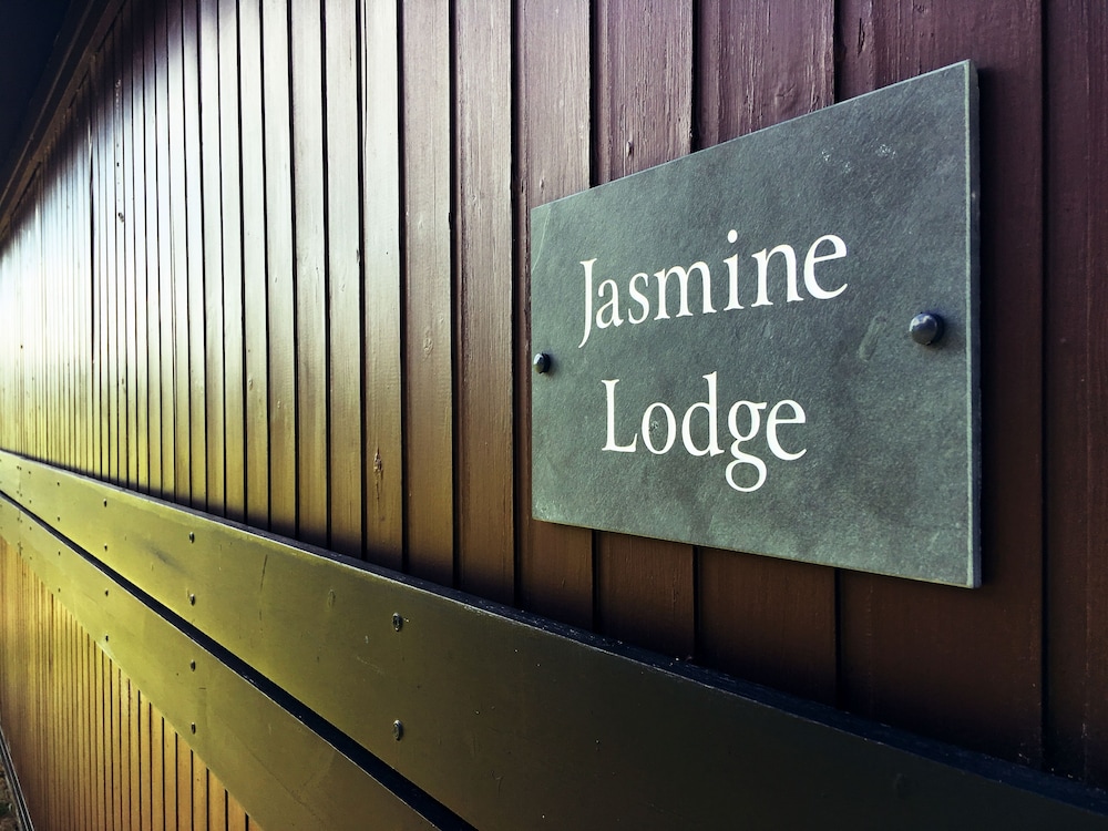 Jasmine Lodge