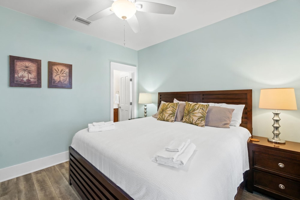 Pet Friendly Beach House - Sandy Toes