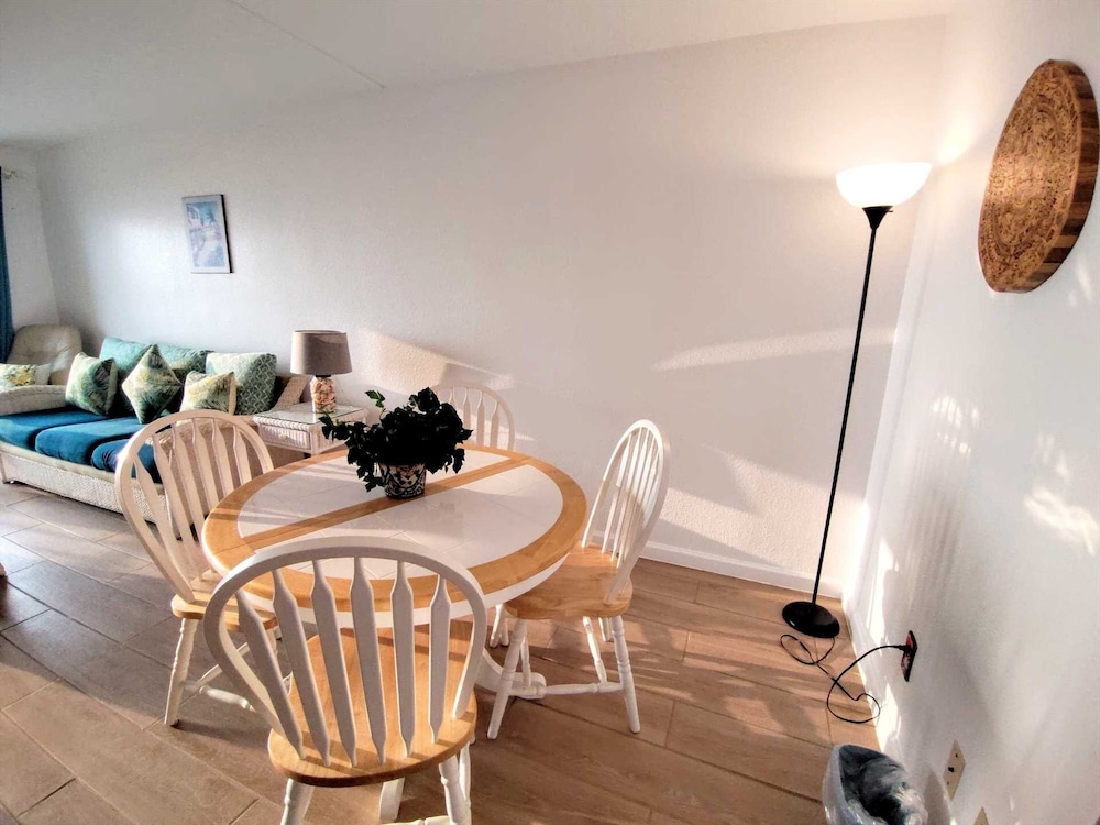 Florence I 305 Minium 1 Bedroom Condo by RedAwning