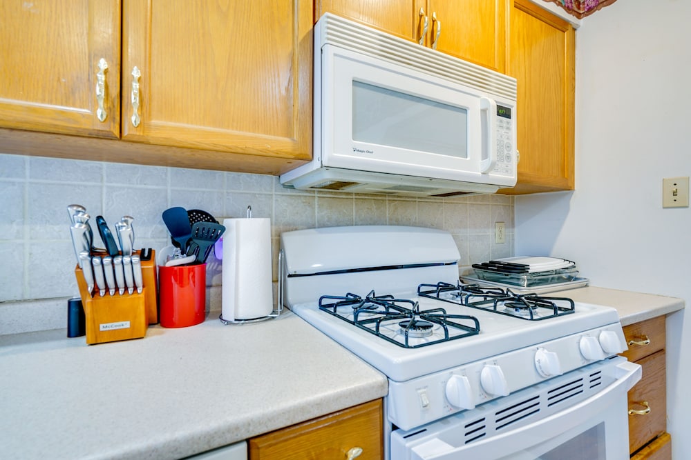 Pet-friendly New Egypt Home w/ Patio + Grill view 4