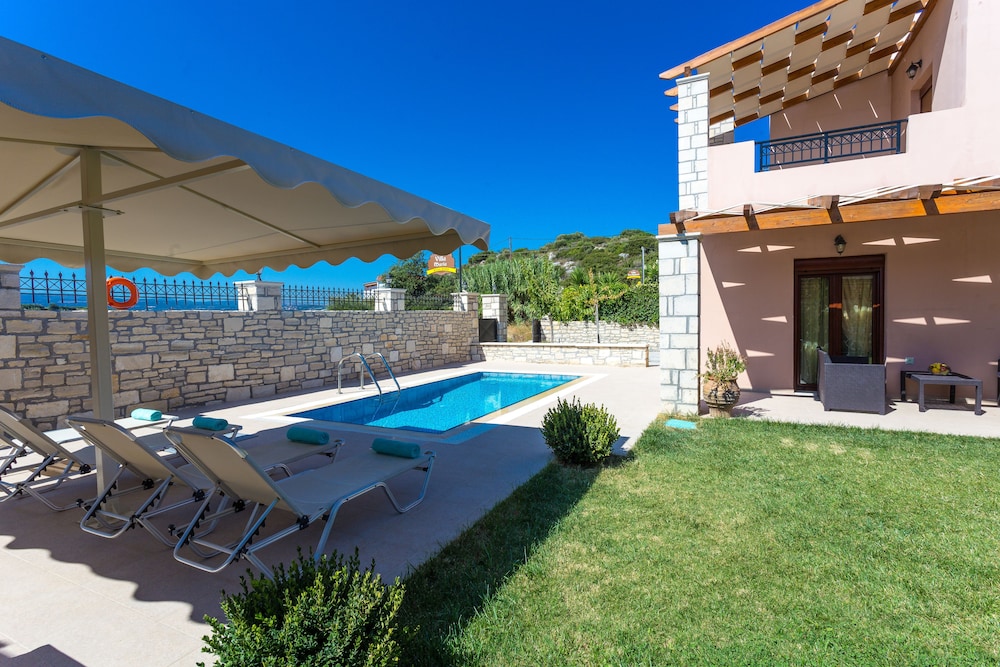 Villa Roumeli