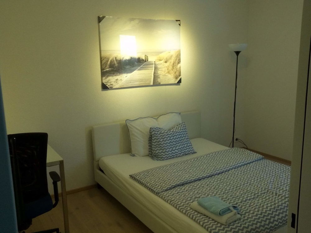 Photo 6