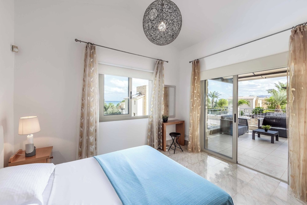Villa Prosperity