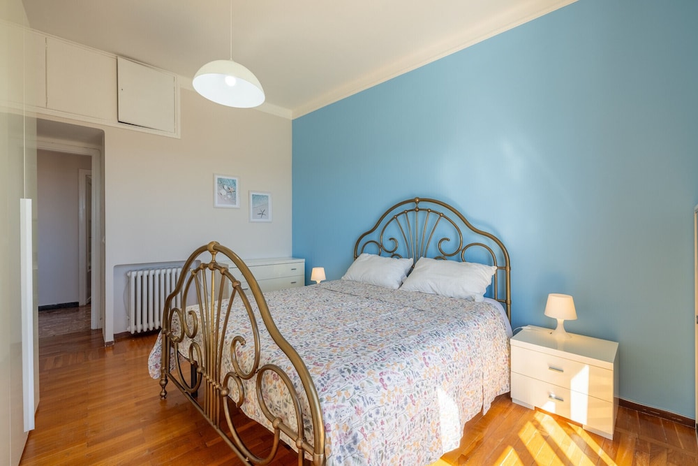 Sea View Central Apartment by Wonderful Italy
