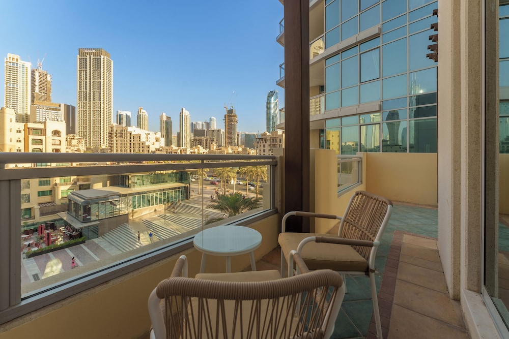 Maison Privee - Exclusive Duplex Villa with Panoramic Terrace Overlooking Burj Khalifa