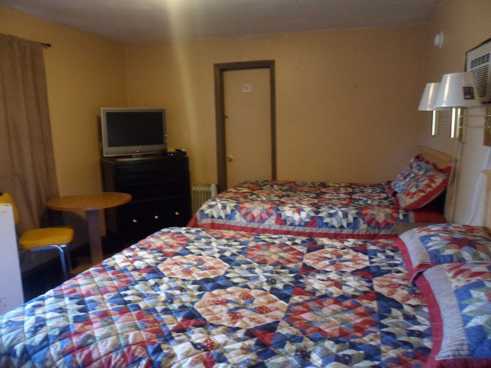 Pillow Talk Motel