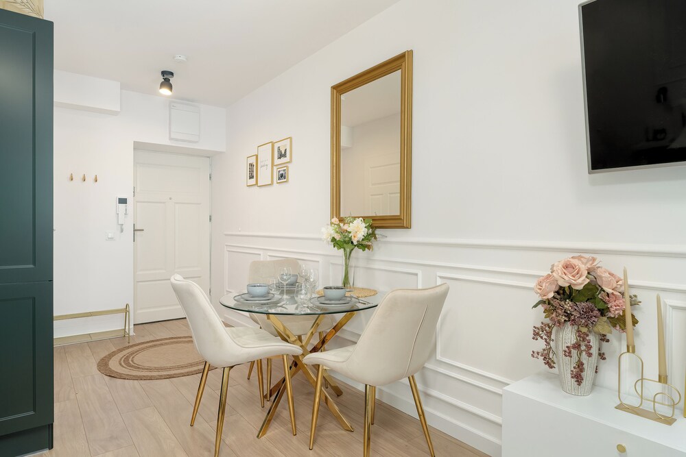 Studio Chelmonskiego MTP by Renters