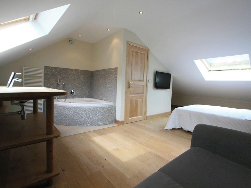 Spacious Place in Hamoir view 2