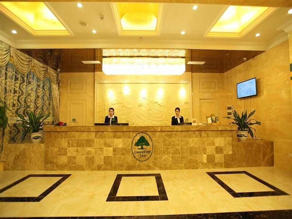 GreenTree Business Inn HuiZhou South Railway Station DanShui RenMin Road Business Hotel